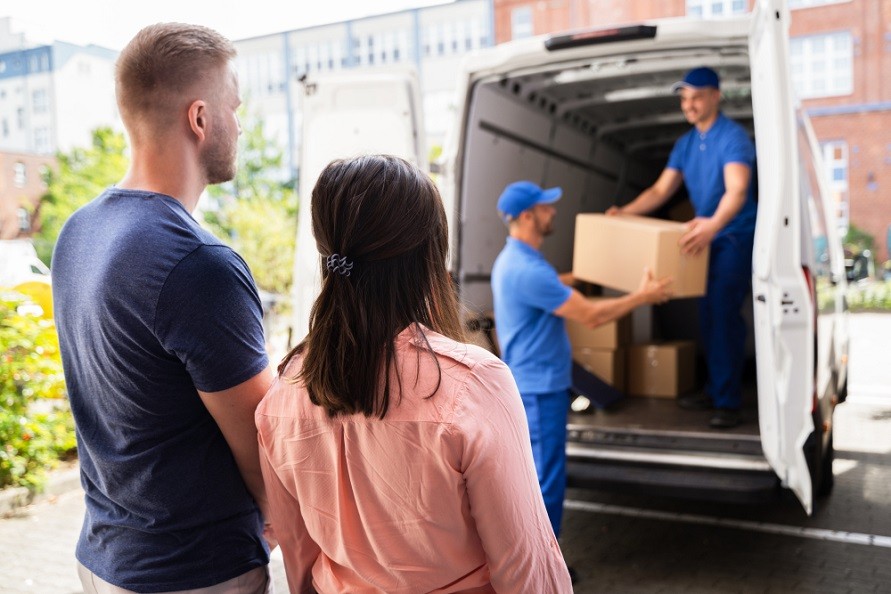 avoid-these-mistakes-when-hiring-movers